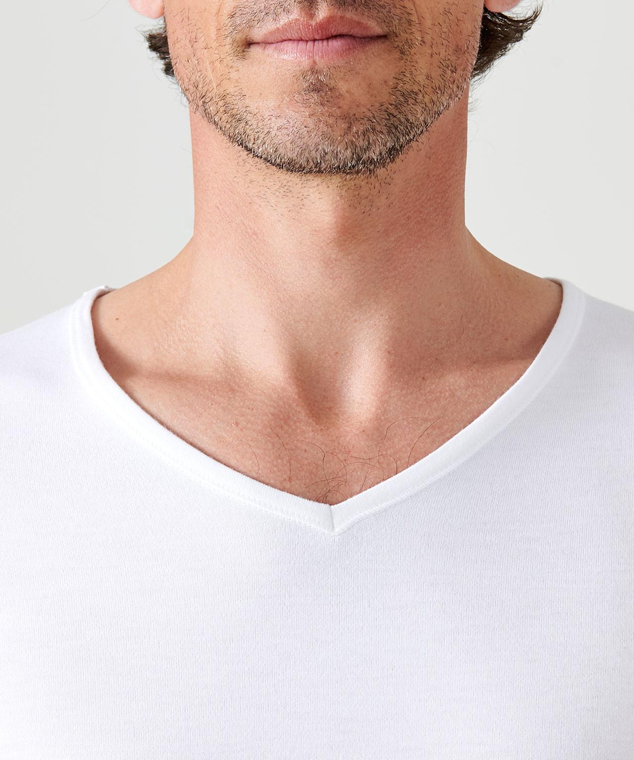 Damart  T-Shirt mit V-Ausschnitt, Wärmegrad Medium 3. 
