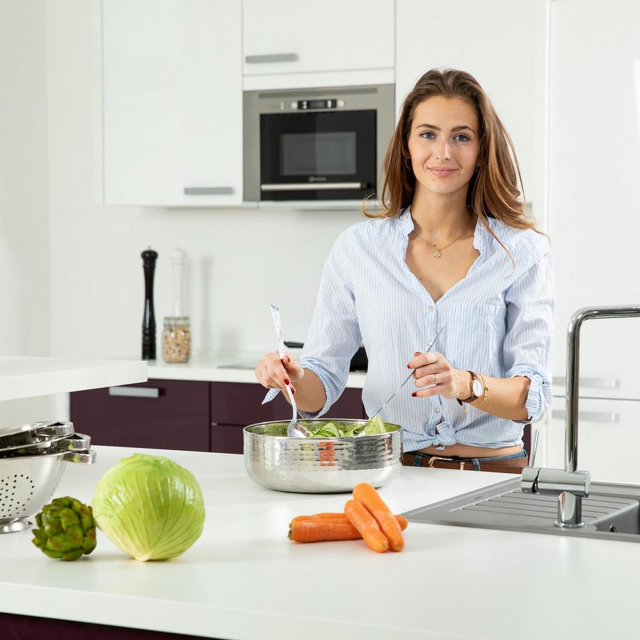 B2X Insalatiera con posate  