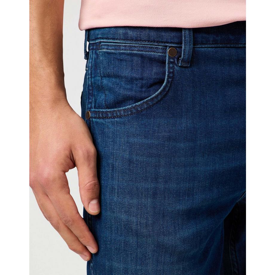 Wrangler Greensboro Regular Straight Leg Jeans  