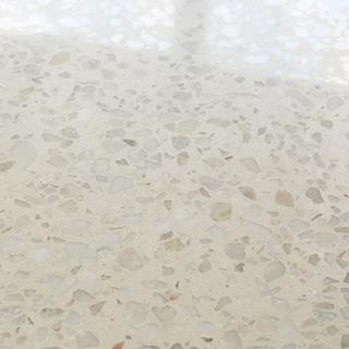 Tikamoon Fliesenspiegel aus Premium-Terrazzo Moon 100 cm Ava  