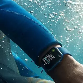 Apple  Watch Nike Series 7 OLED 45 mm 4G Beige GPS 