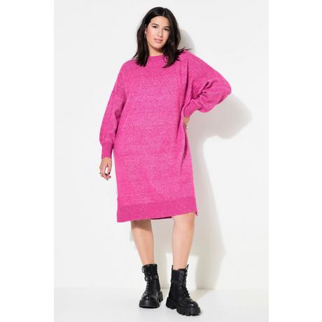 Studio Untold  Robe en maille#, coupe oversize, longueur midi. Avec col rond et manches longues 