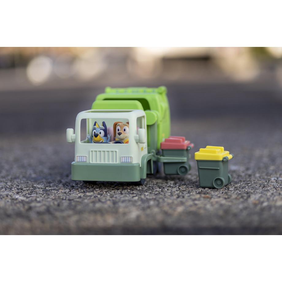 Moose Toys  Bluey Müllwagen inkl. 2 Figuren 