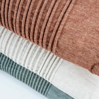 mutoni Coussin Lineas 45x45 vert  