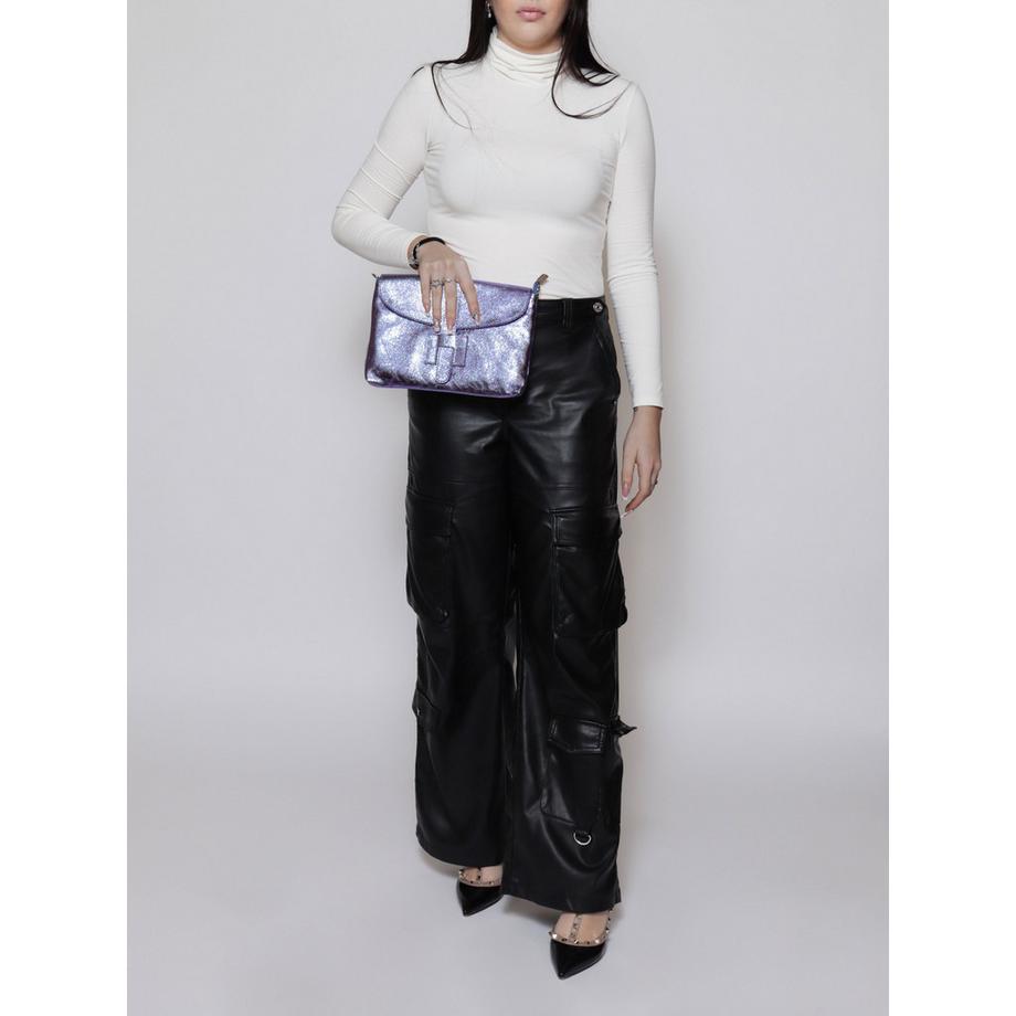 Viola Castellani Pochette  