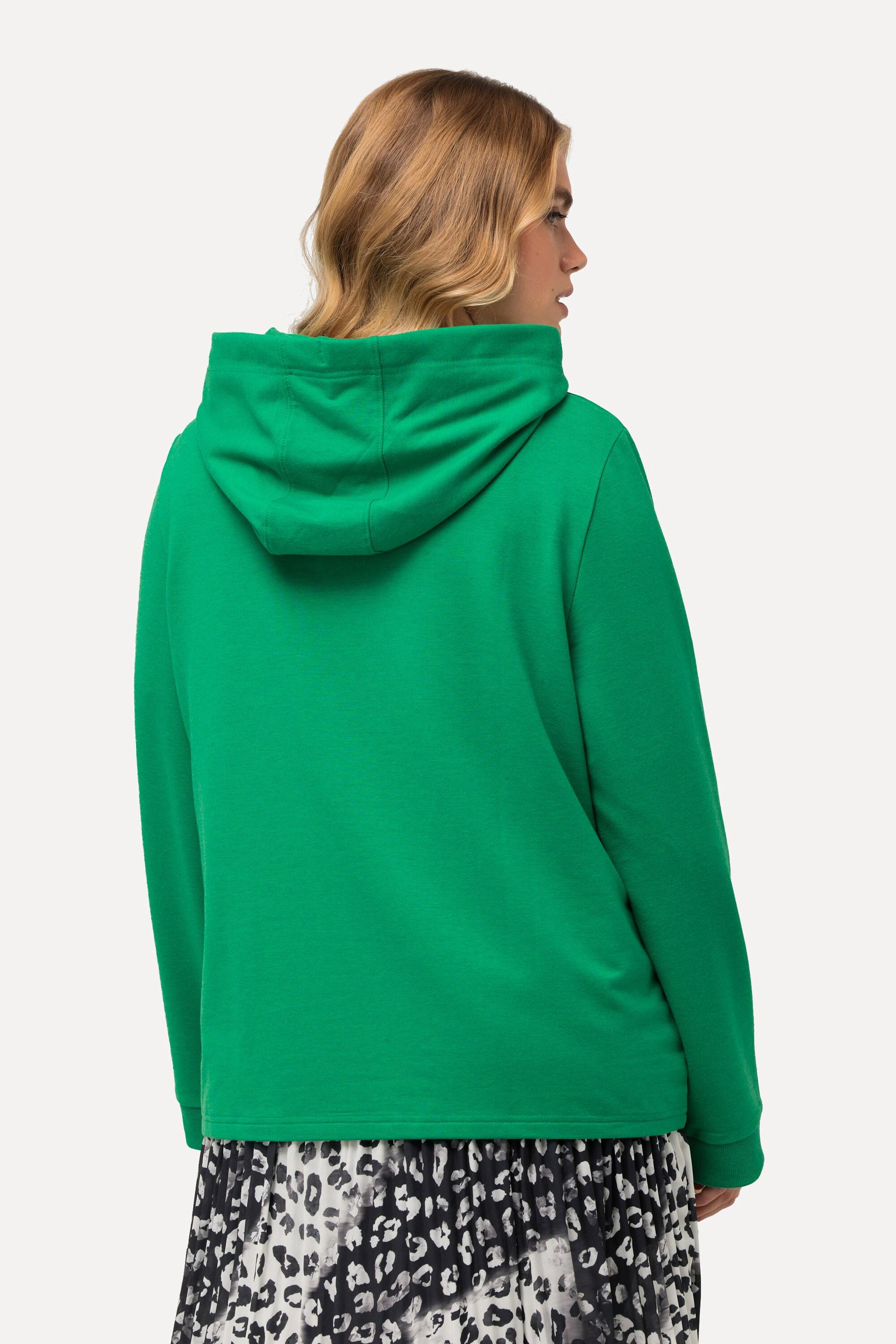 Ulla Popken  Sweat-shirt à capuche et manches longues. Imprimé noms de villes. 