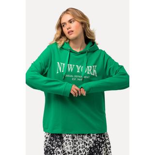 Ulla Popken  Sweat-shirt à capuche et manches longues. Imprimé noms de villes. 