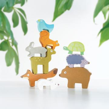 Le Toy Van – Pädagogisches Petilou Stapelund Balancespiel „Waldtiere“ aus Holz mit Beutel | Tolles Geschenk | Geeignet für Kinder ab 18 Monaten