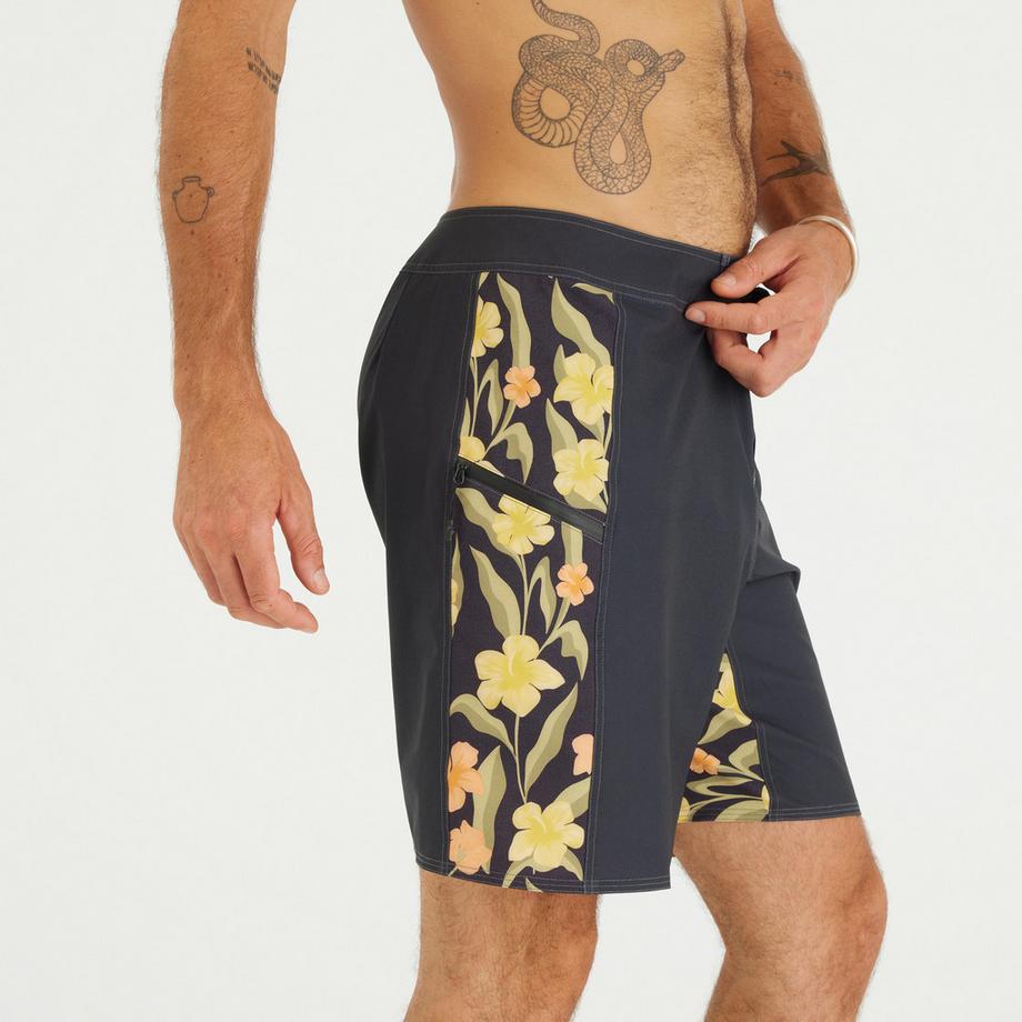 OLAIAN Astral Boardshorts  