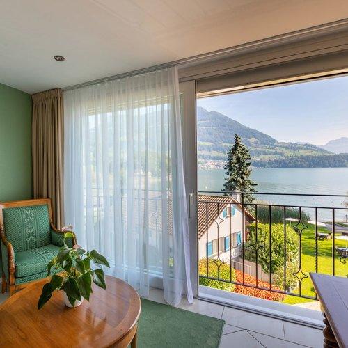 Image of Junior Suite Übernachtung Im Schloss-hotel - Inkl. Candle-light-dinner (für 2 Personen) Unisex