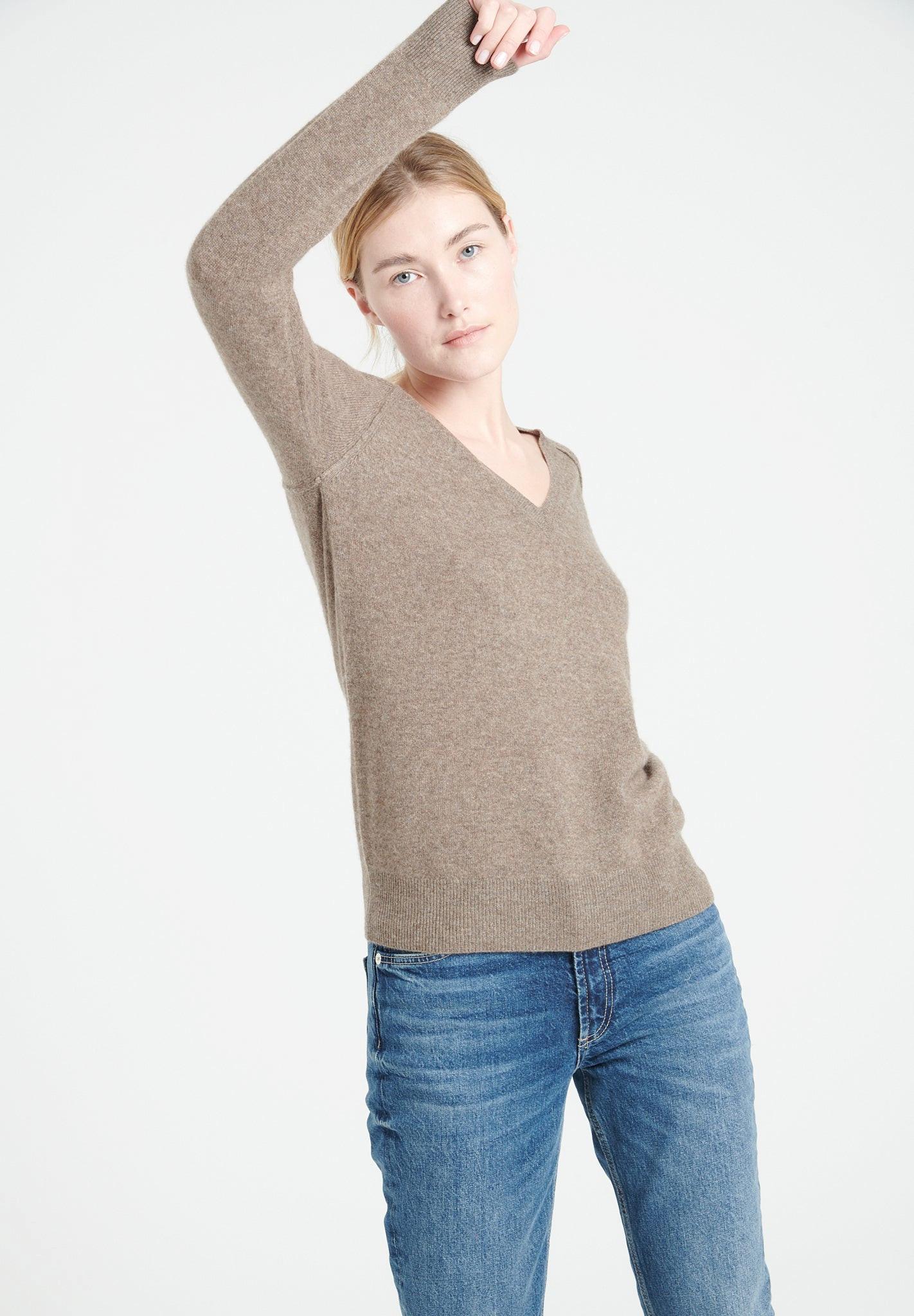 Studio Cashmere8  LILLY 6 Maglione con scollo a V - 100% cashmere 