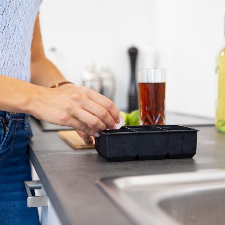 B2X  Silikon-Eiswürfelform 3,5 cm 