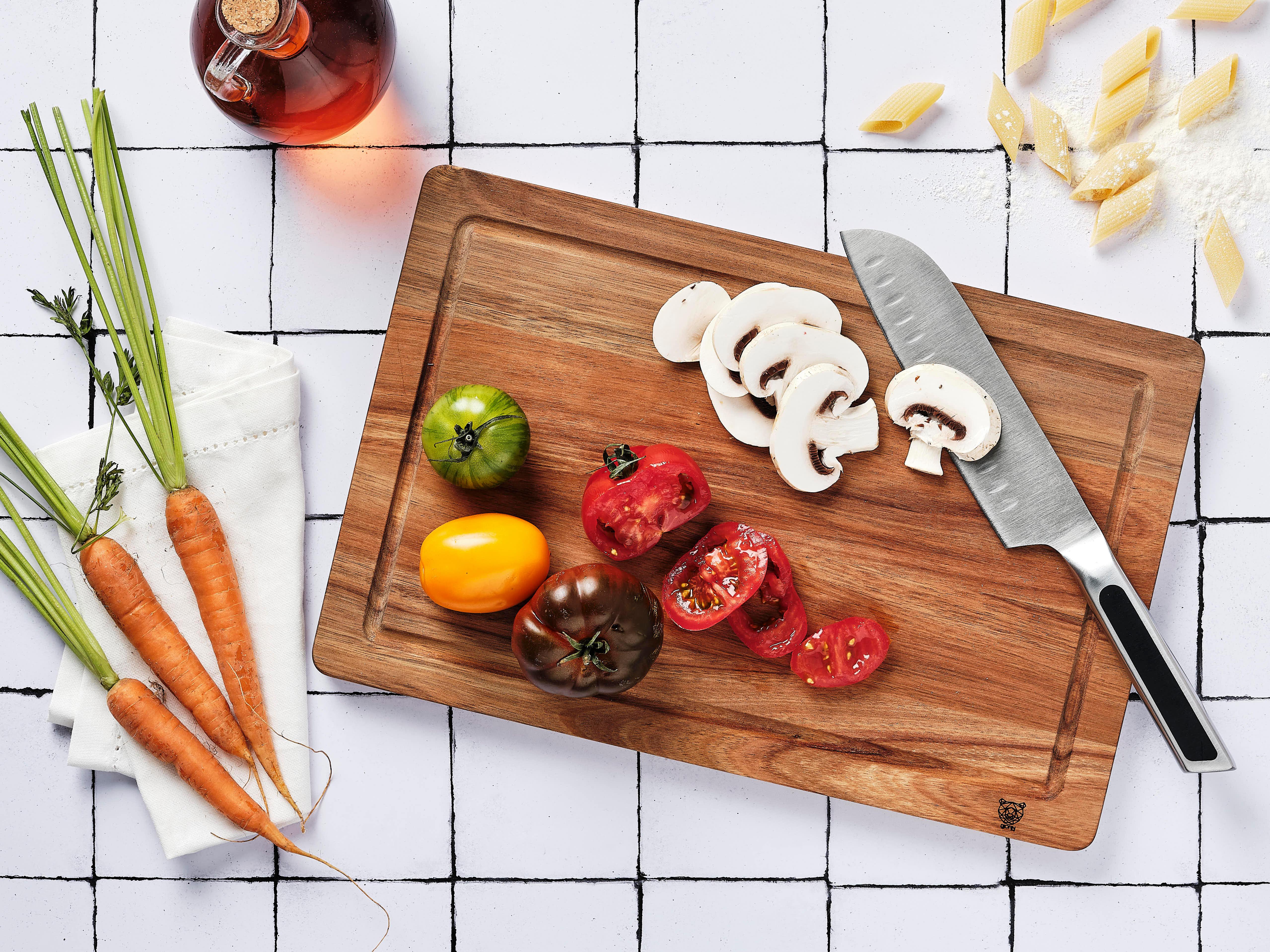 BJÖRN Tagliere in legno di acacia ALVA - 38 x 25 cm  