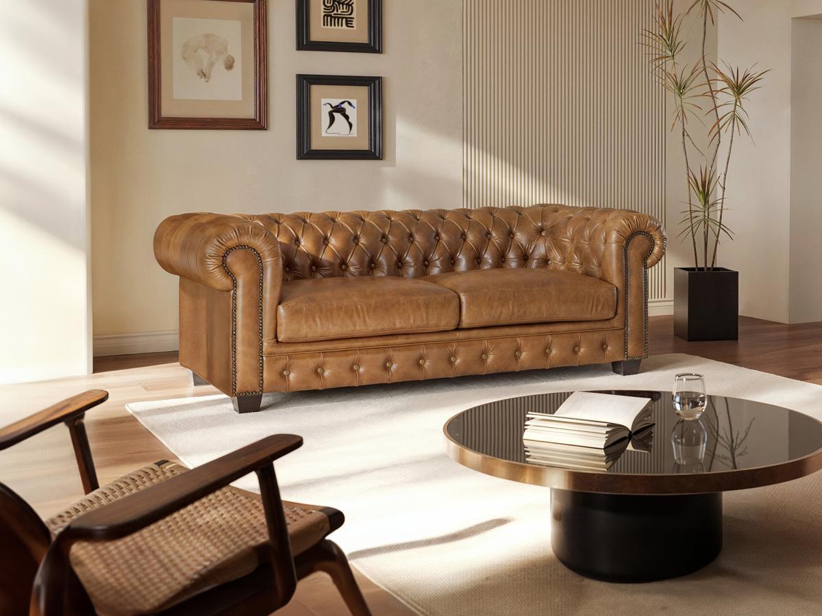 Vente-unique Chesterfield Ledersofa 3-Sitzer - Büffelleder - Karamellbraun - BRENTON  