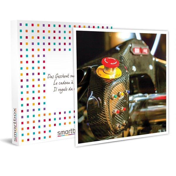 Image of 1-stündiges Autorennen Am Simulator Für 2 Personen In Echandens - Geschenkbox Unisex