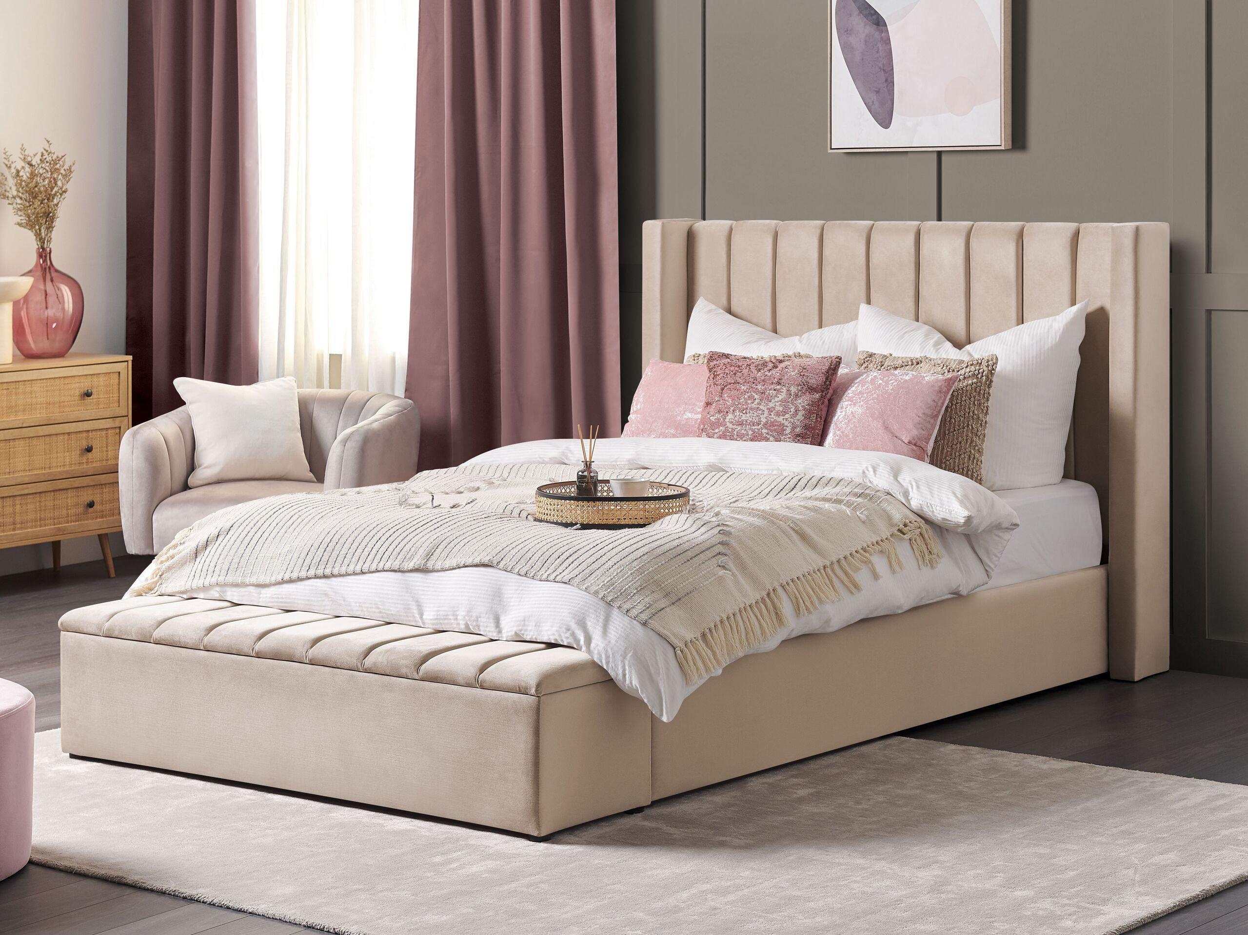 Beliani Bett mit Lattenrost aus Samtstoff Modern NOYERS  