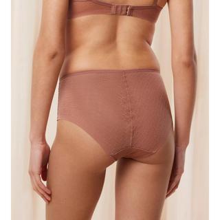 Triumph Signature Sheer Maxi Slip  