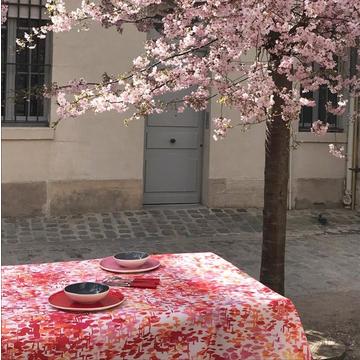 Tischdecke abwaschbar rund oder oval Reflexionen