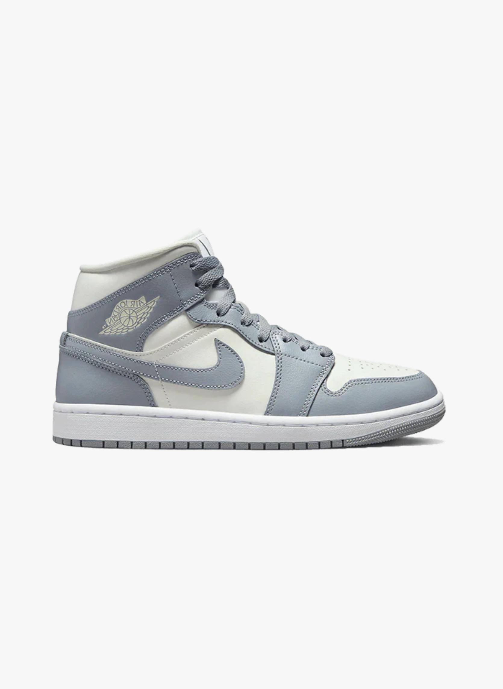 NIKE  Air Jordan 1 Mid  Sail 