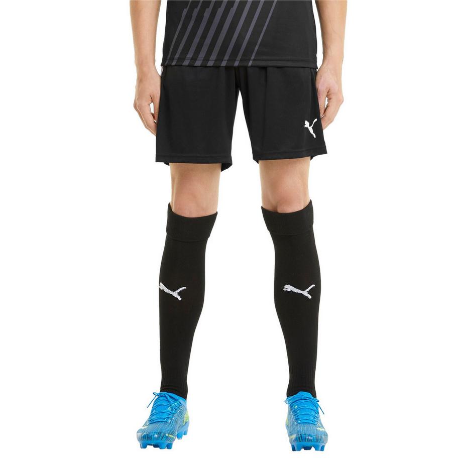 PUMA Bequem sitzende Shorts  