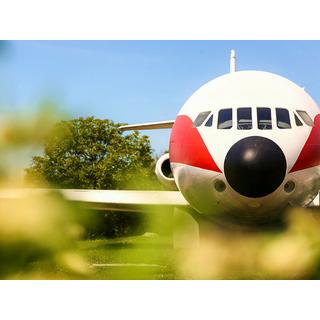 Smartbox  1 Übernachtung mit der Familie in einem Caravelle-Flugzeug in den Vogesen - Geschenkbox 