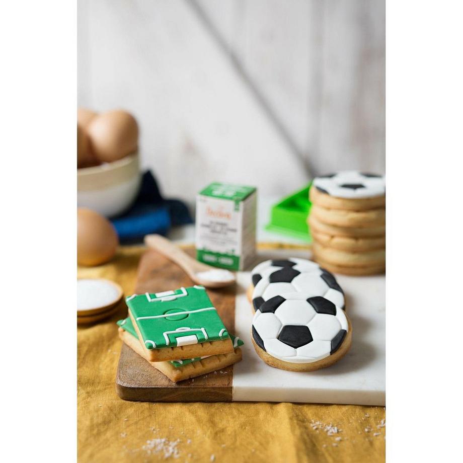 Decora Ausstecher Fussball und Spielfeld 2 Stück  