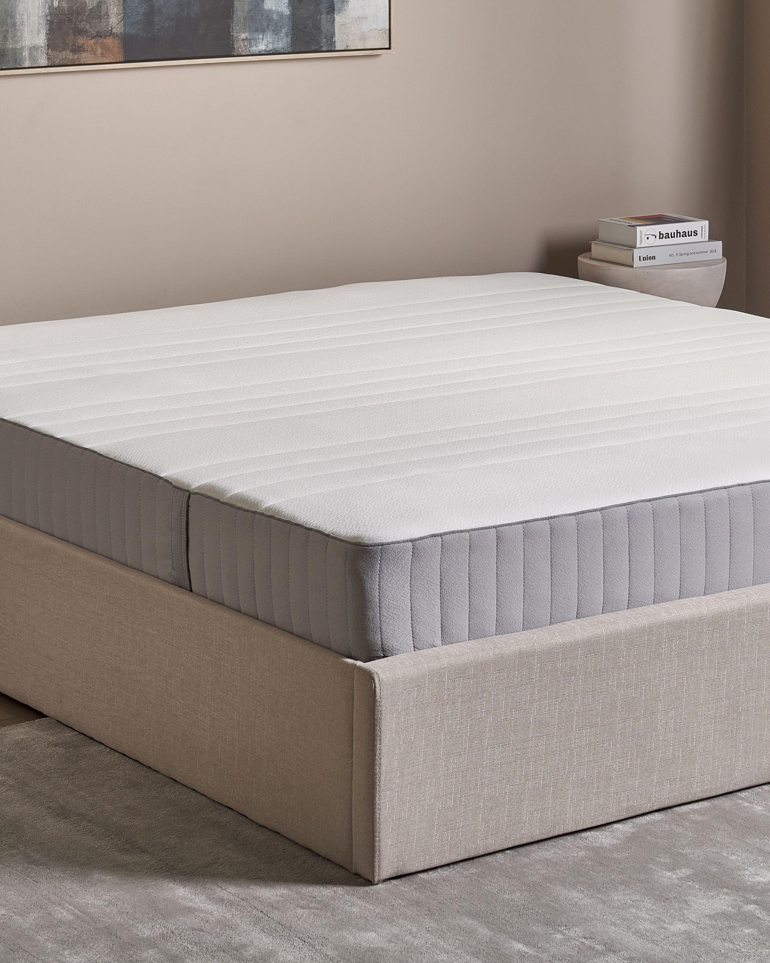 Beliani Matelas à mémoire de forme en Polyester FANCY  