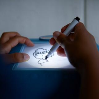 Kidywolf  Kidydraw - Portable drawing projection box, Kidywolf 