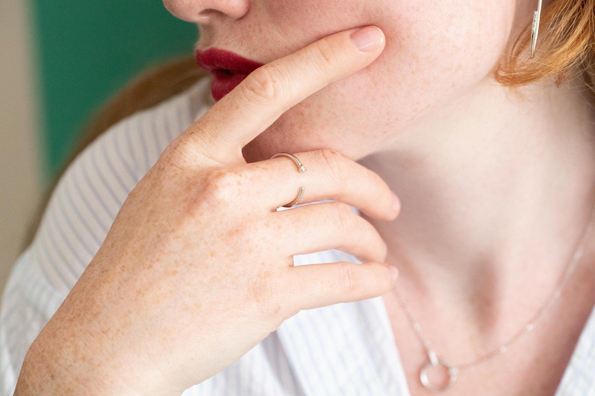 La Garçonne Diamant  Offener Ring aus Silber und Diamant 