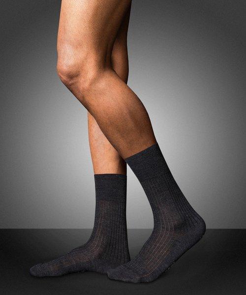 FALKE  No 7 FINEST MERINO WOOL-41-42 