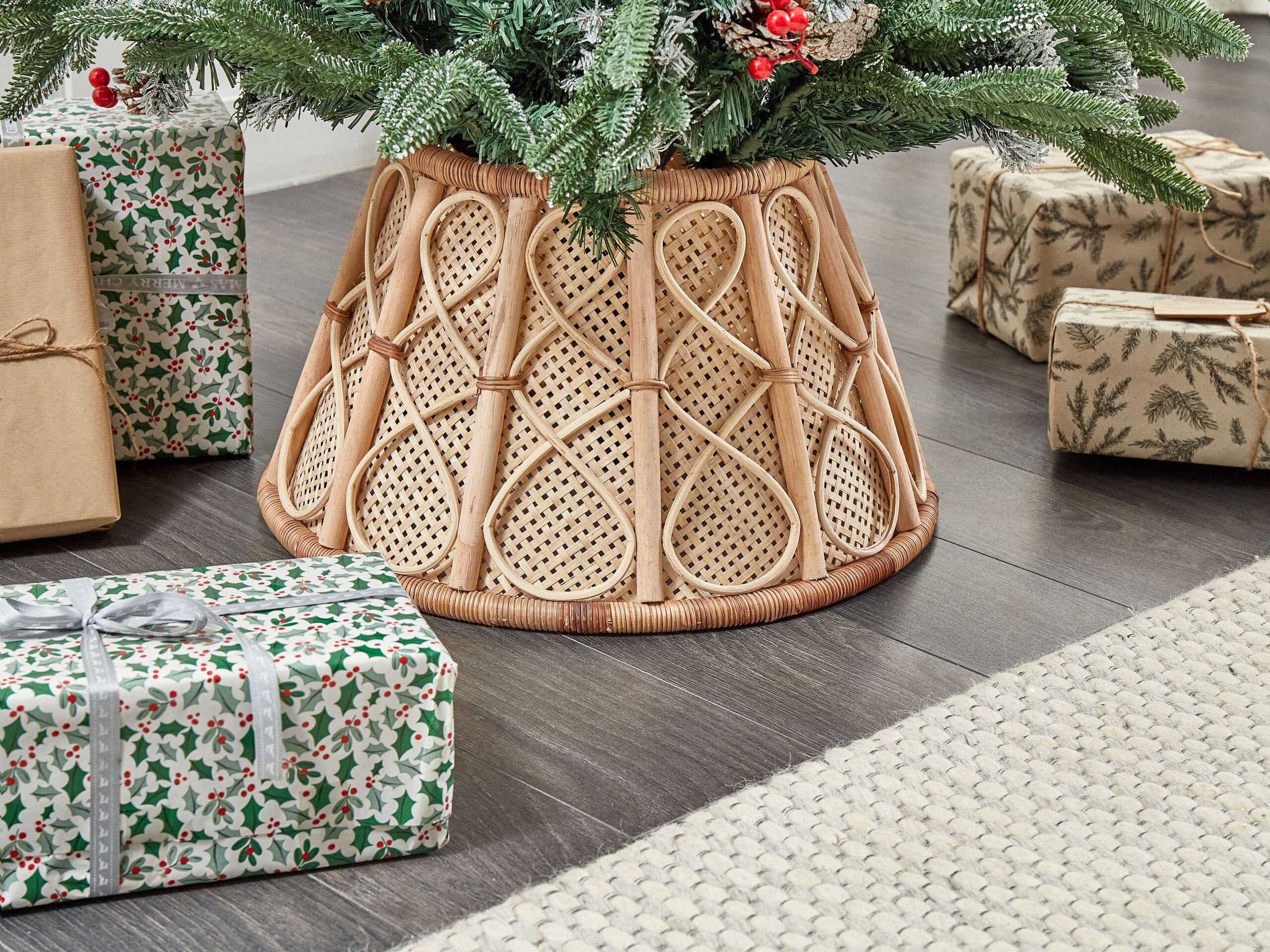 Beliani  Weihnachtsbaumkragen aus Rattan Boho AVENT 