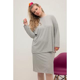 Studio Untold  Maglione dal taglio oversize in maglia a costine con scollo a girocollo e maniche lunghe 