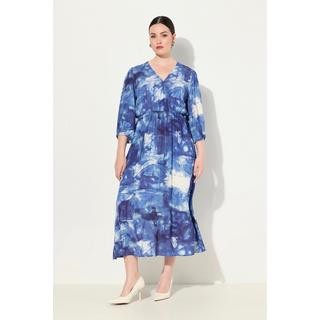 Ulla Popken  Abito maxi con batik, effetto incrociato, scollo a V e maniche a 3/4 