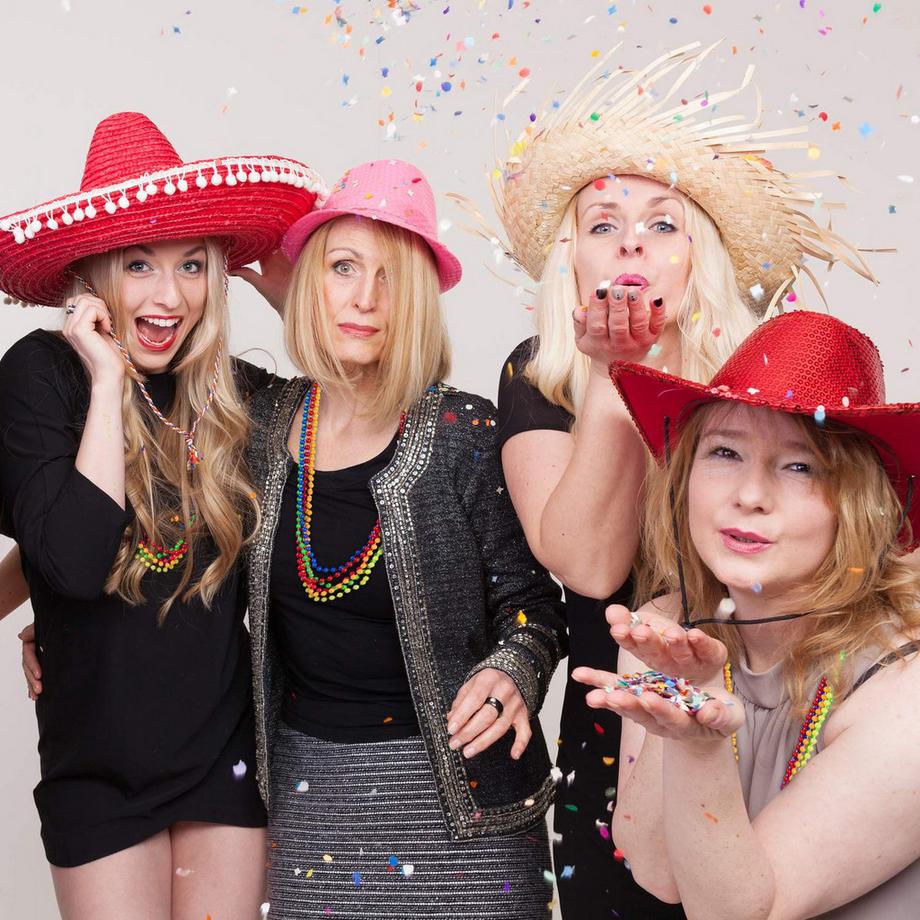 B2X  Collier coloré avec 12 perles néon 