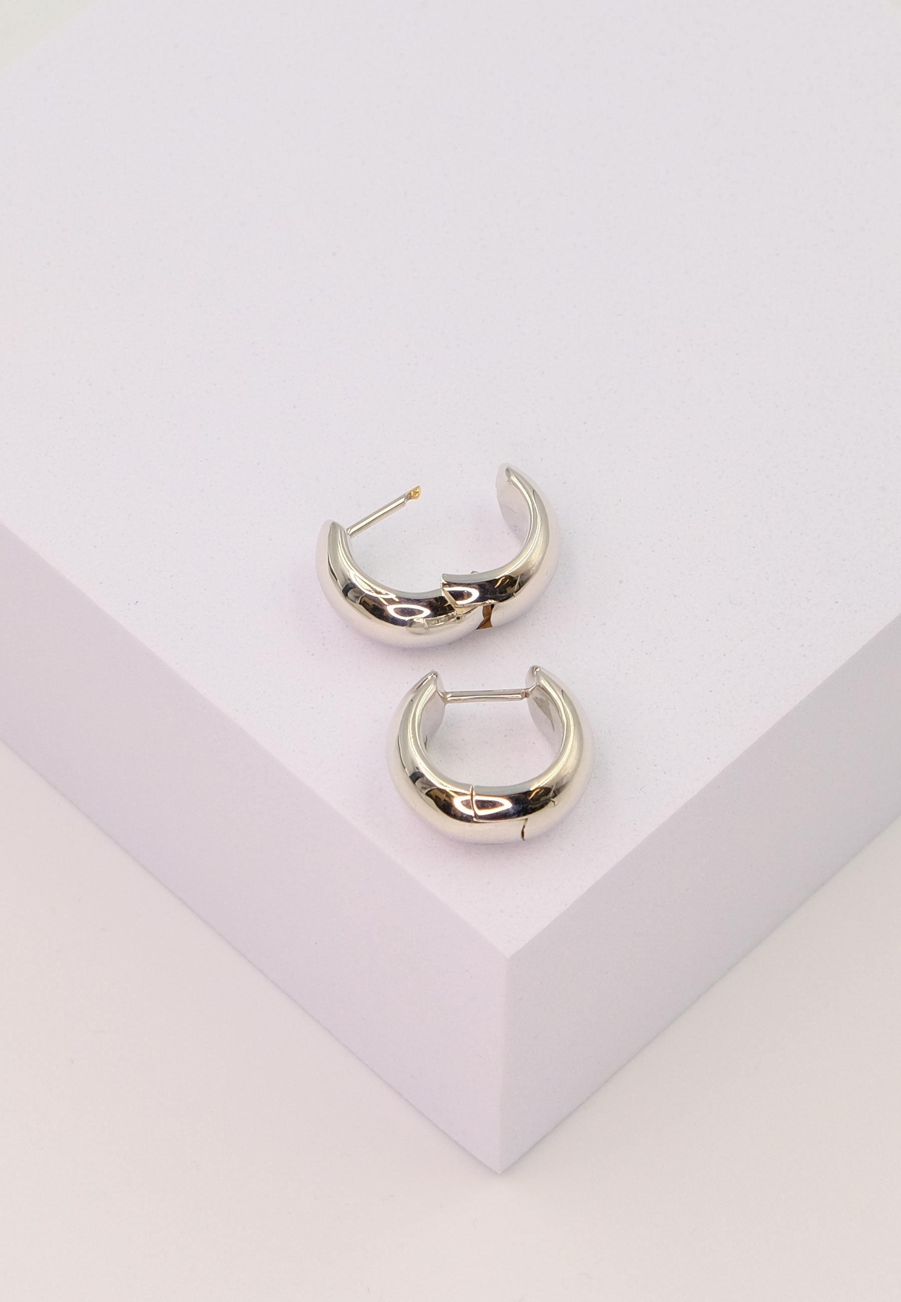 MUAU Schmuck  Creolen Weissgold 750 Scharnier bombiert/flach 17x7mm 