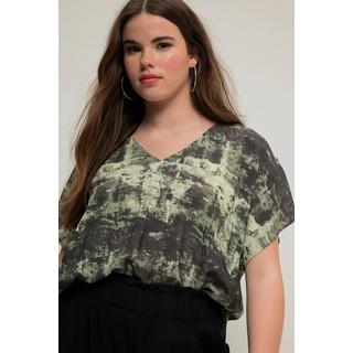 Studio Untold  Blouse oversized à imprimé intégral, col V et manches courtes 