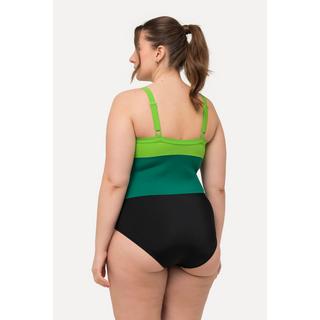 Ulla Popken  Maillot de bain esprit colour block, bonnets souples. Matière recyclée et découpes. 