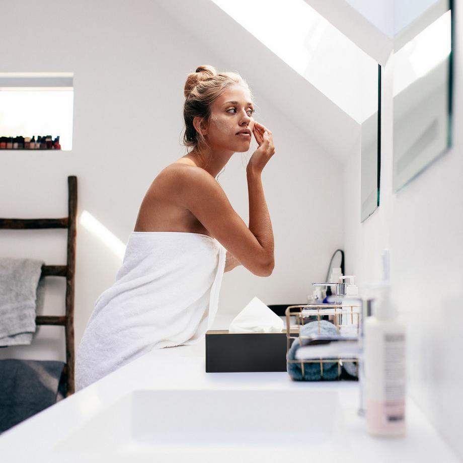 B2X Boîte à mouchoirs noire avec couvercle en bambou  