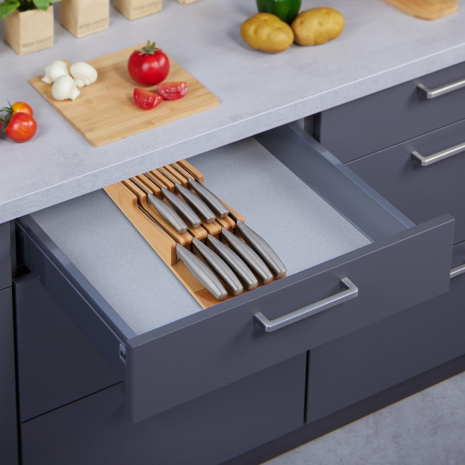 B2X Portacoltelli La scatola contiene 9 coltelli  