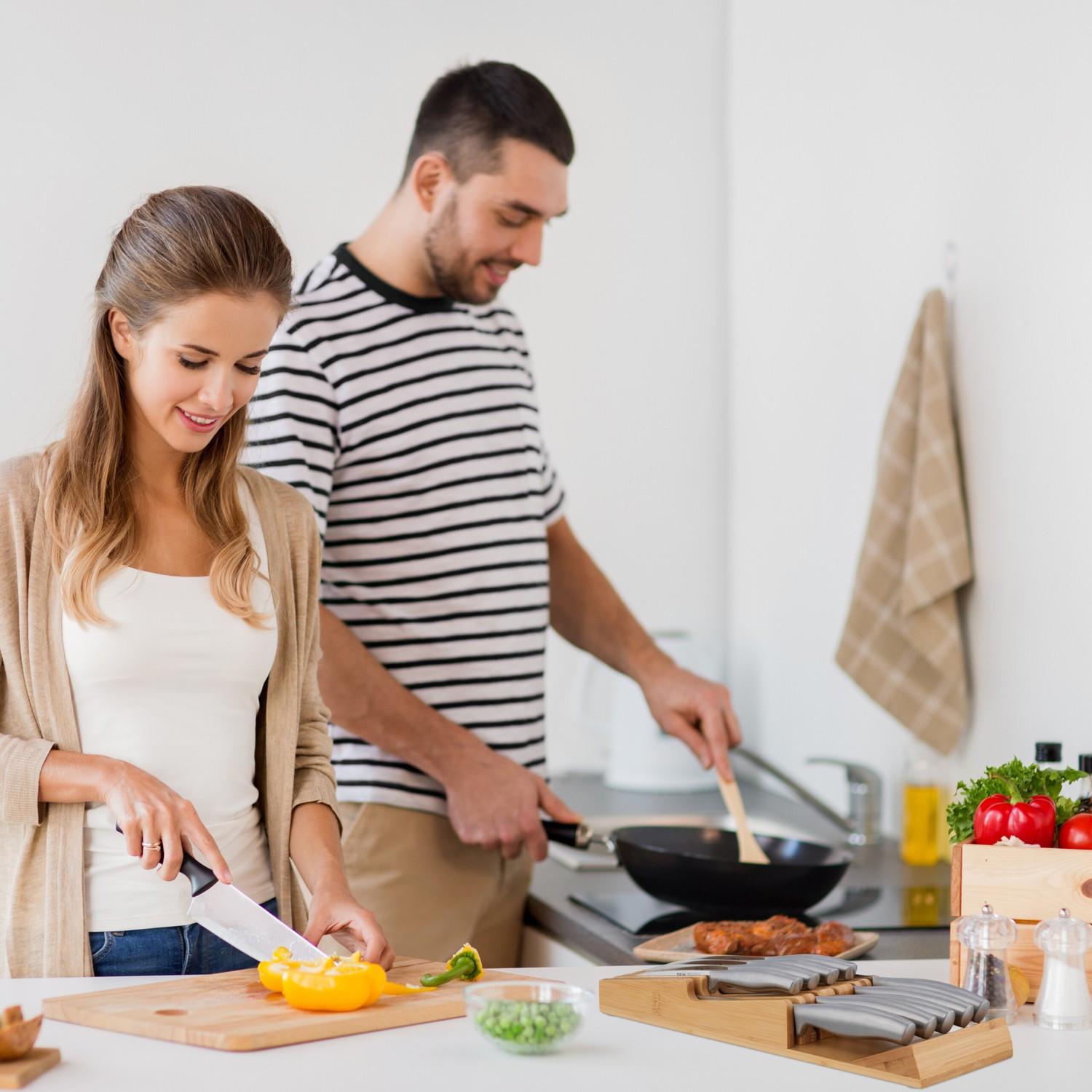 B2X Porte-couteau Le coffret contient 9 couteaux  