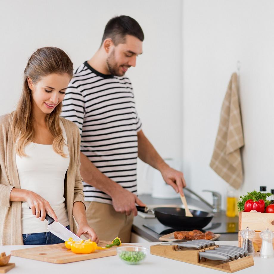 B2X Porte-couteau Le coffret contient 9 couteaux  