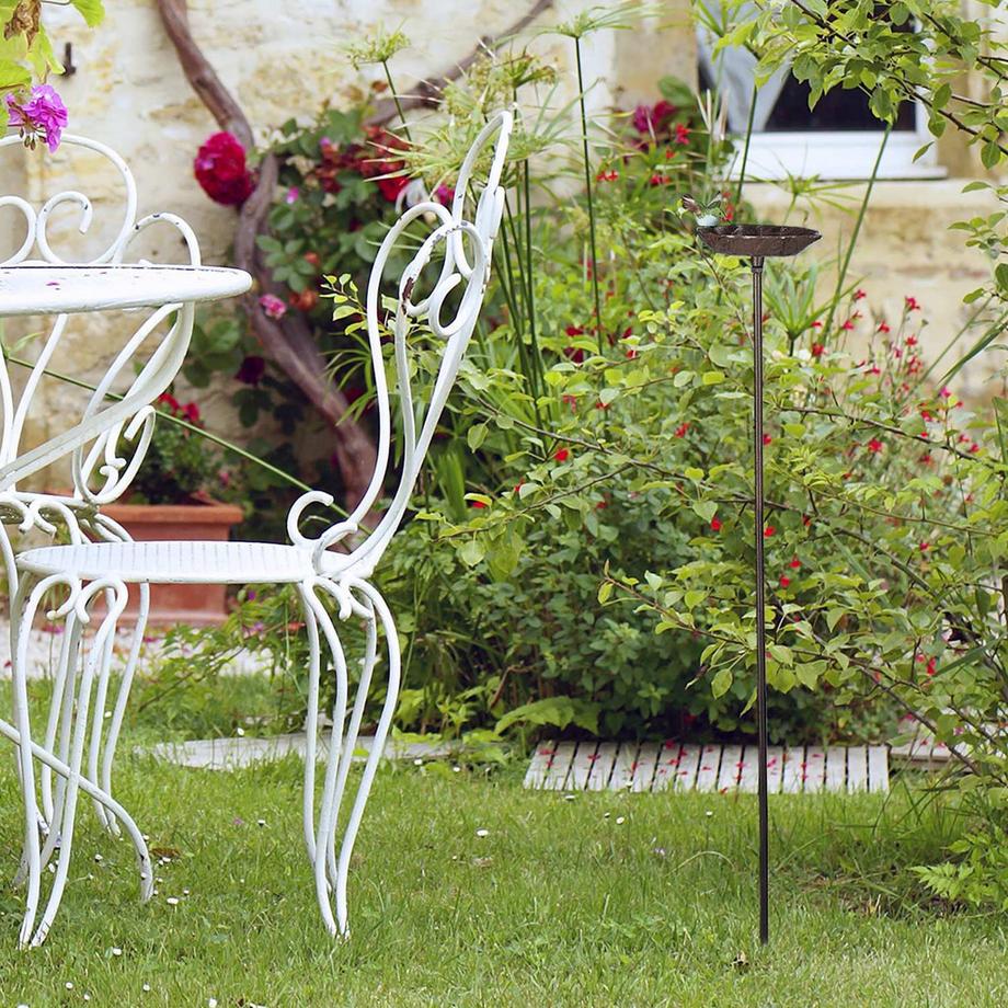 B2X  Vogelbad aus Gusseisen mit Erdspieß 