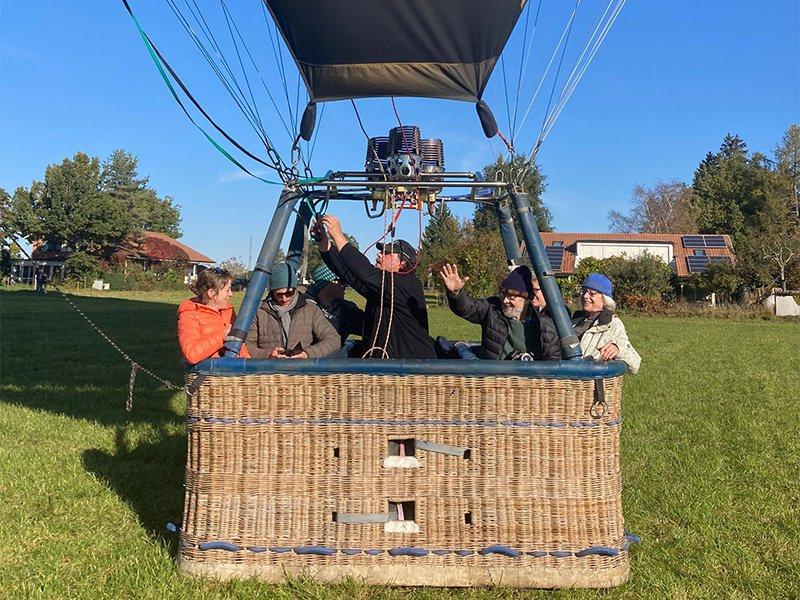 Smartbox  Private Fahrt im Heissluftballon für 2 in den Alpen, mit Start ab der Region Mittelland - Geschenkbox 