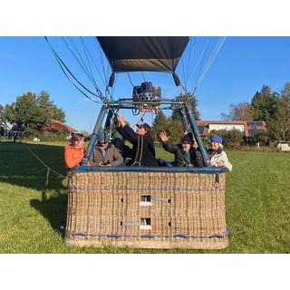 Smartbox  Private Fahrt im Heissluftballon für 2 in den Alpen, mit Start ab der Region Mittelland - Geschenkbox 