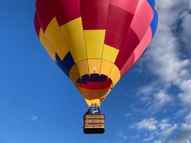 Smartbox  Private Fahrt im Heissluftballon für 2 in den Alpen, mit Start ab der Region Mittelland - Geschenkbox 