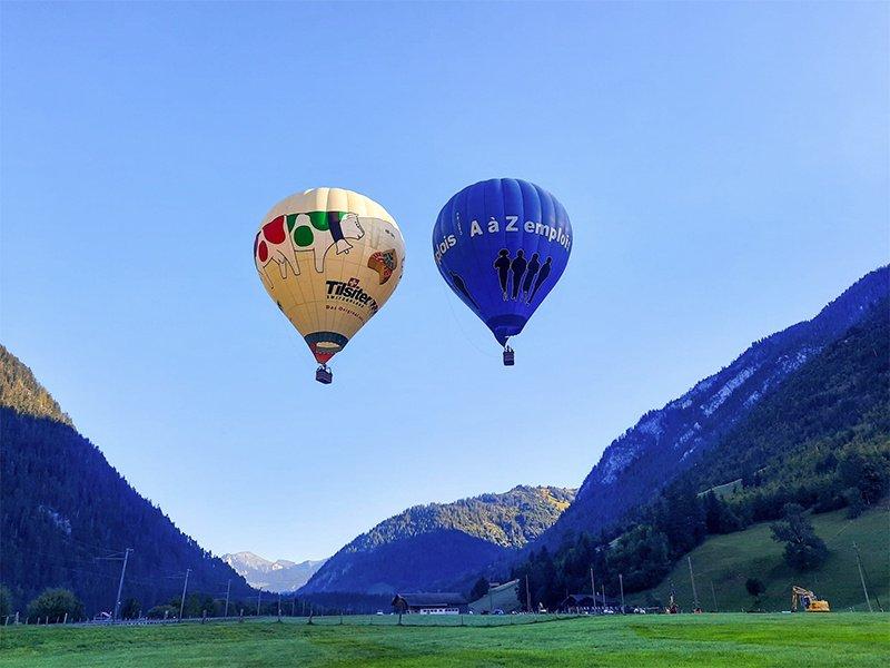 Smartbox  Private Fahrt im Heissluftballon für 2 in den Alpen, mit Start ab der Region Mittelland - Geschenkbox 