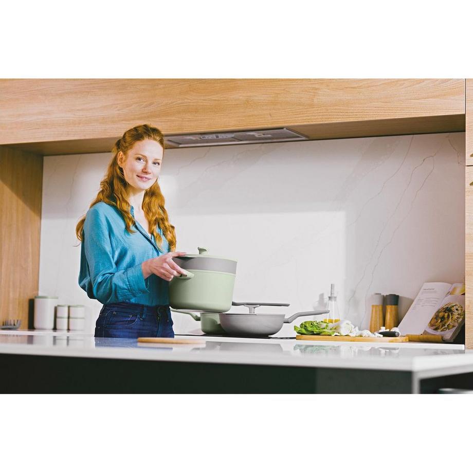 Berghoff Casserole  Leo Balance  