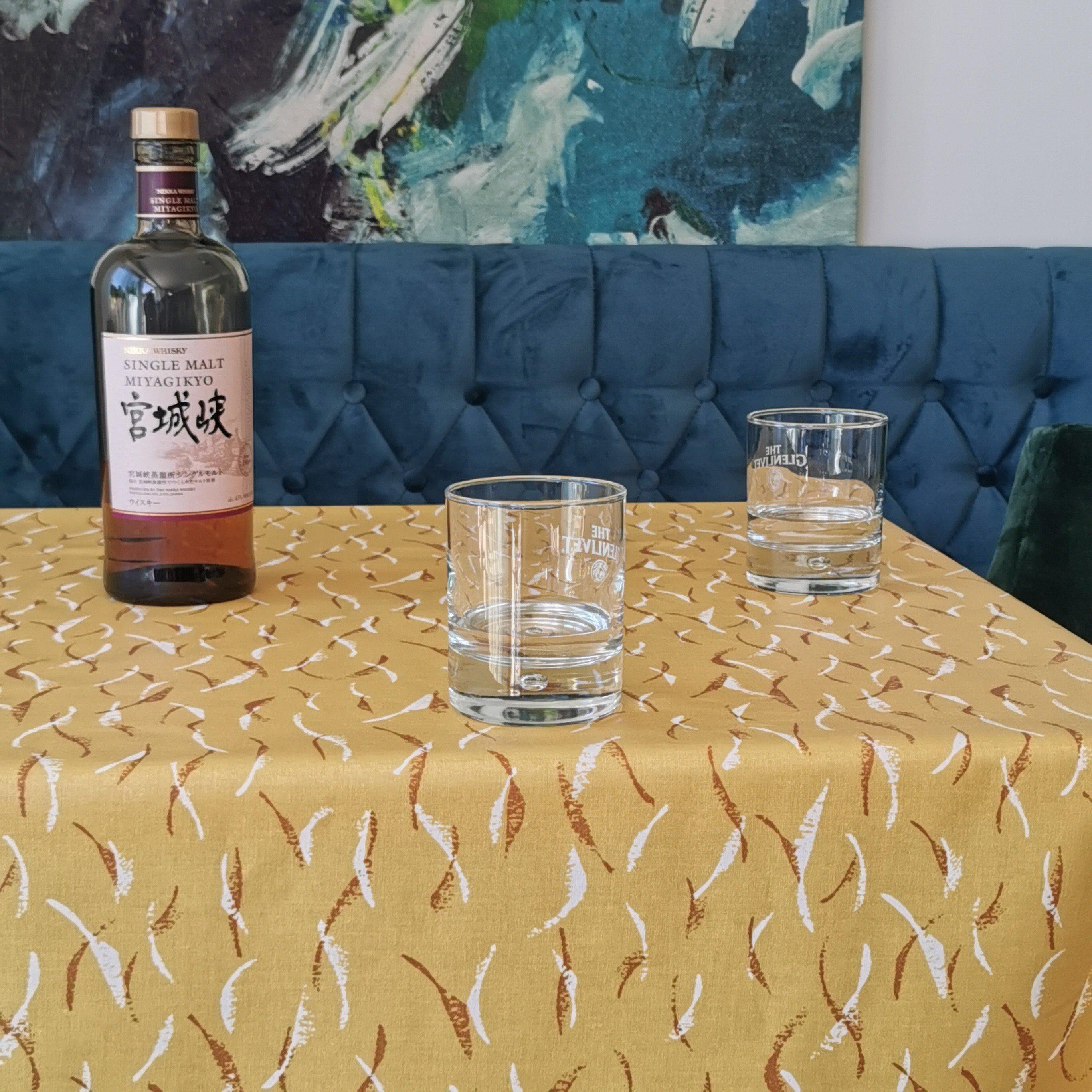 Image of Tischdecke abwaschbar rund oder oval Wellen Tischdecke abwaschbar rund oder oval Wellen