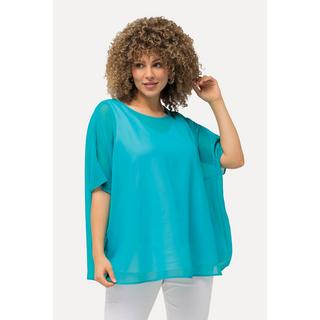 Ulla Popken  Blouse oversized en mousseline. Col rond et manches courtes 