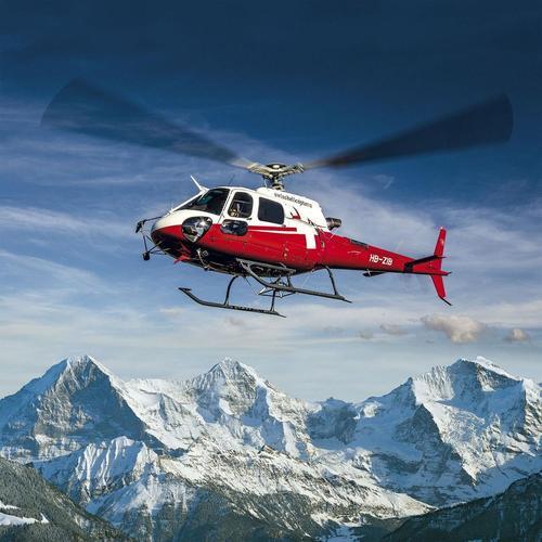 Image of Helikopterflug Über Eiger, Mönch & Jungfrau - Inkl. Übernachtung (für 2 Personen) Unisex